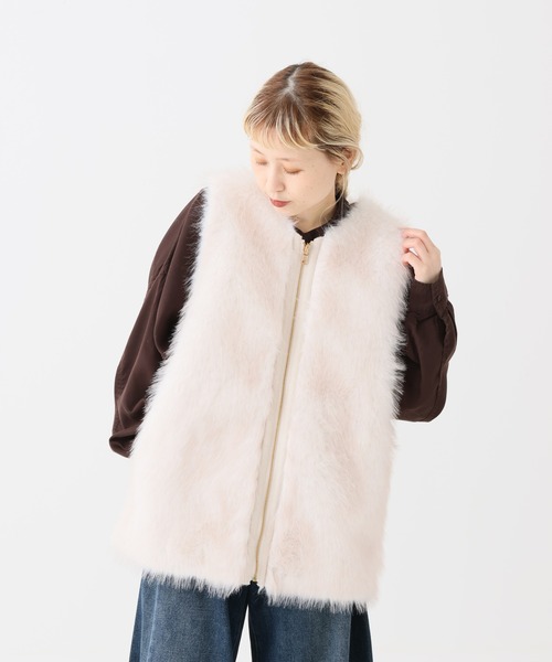 HEART MARKET(ハートマーケット)の「ミックスファームートンリバーシブルベスト(ベスト・レディース・チャコール/ナチュラル・FREE)」の15枚目の写真