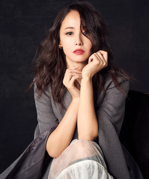 EIMY ISTOIRE（エイミーイストワール）の「SLIT SLEEVE TAILORED JACKET（テーラードジャケット・レディース・チャコールグレー/オフホワイト/マルチ・FREE）」の4枚目の写真