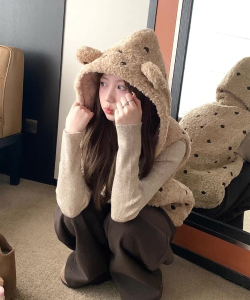 AVYL(アヴィル)の「もこもこボアフードベスト(ベスト・レディース・ブラウン・M)」の9枚目の写真