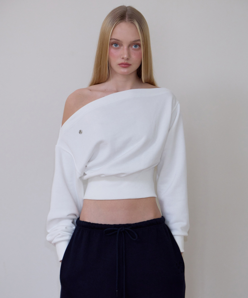 ROSEFRANTZ（ロゼフランツ）の「Crop Off Shoulder Sweatshirt [Ivory]（スウェット・レディース・アイボリー・OS）」の8枚目の写真