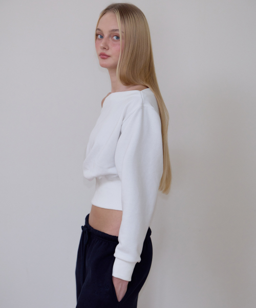 ROSEFRANTZ（ロゼフランツ）の「Crop Off Shoulder Sweatshirt [Ivory]（スウェット・レディース・アイボリー・OS）」の9枚目の写真