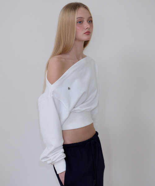 ROSEFRANTZ（ロゼフランツ）の「Crop Off Shoulder Sweatshirt [Ivory]（スウェット・レディース・アイボリー・OS）」の11枚目の写真