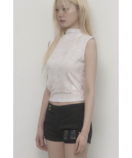 ETRE AU SOMMET(エトレオソメ)の「Graphic Side-hole Neck Slit Tank Top (White)(Tシャツ/カットソー・レディース・その他・FREE)」の3枚目の写真