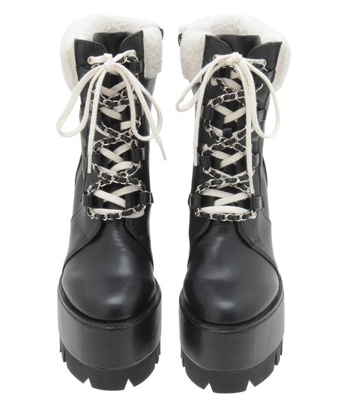 GYDA(ジェイダ)の「chainレースアップボアショートブーツ(ブーツ・レディース・ベージュ/ブラック・LARGE/MEDIUM/SMALL)」の10枚目の写真