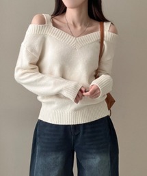 ニットオフショルダートップス