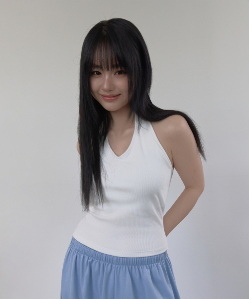 RITZYSEOUL（リッジソウル）の「[リブ] Vネックホルターネック カップ内蔵 スリムノースリーブ（Tシャツ/カットソー・レディース・ネイビー/ブラック/ホワイト/ダークグレー/オリーブ・MEDIUM/LARGE/SMALL）」の8枚目の写真