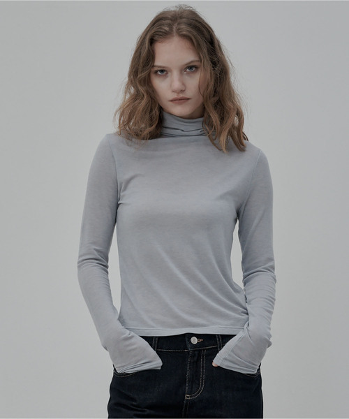 DEARMYDEER(ディアマイディア)の「エッセンシャル ウール タートルネック (4カラー)(Tシャツ/カットソー・レディース・ライトパープル/ブラック/スカイブルー/ホワイト・FREE)」の4枚目の写真