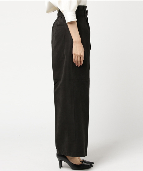 one after another NICE CLAUP（ワンアフターアナザーナイスクラップ）の「タックワイドＰＴ（その他パンツ・レディース・その他2/その他1/アイボリー/ブラック・FREE）」の6枚目の写真