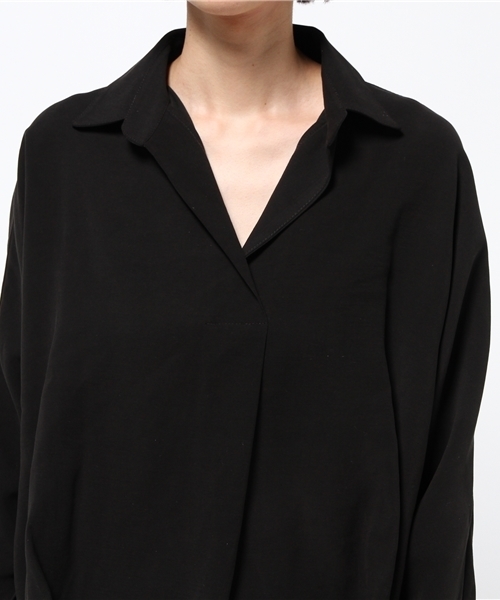 N.（N. Natural Beauty Basic）（エヌエヌナチュラルビューティーベーシック）の「フロントタックスキッパーブラウス（シャツ/ブラウス・レディース・ベージュ/ブラック・MEDIUM）」の5枚目の写真