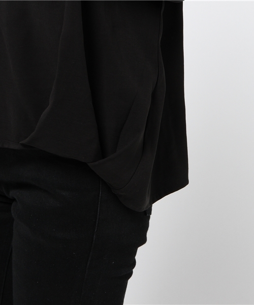 N.（N. Natural Beauty Basic）（エヌエヌナチュラルビューティーベーシック）の「フロントタックスキッパーブラウス（シャツ/ブラウス・レディース・ベージュ/ブラック・MEDIUM）」の7枚目の写真