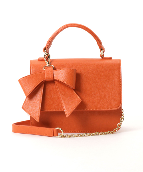 NATURAL BEAUTY BASIC（ナチュラルビューティーベーシック）の「チャームリボンハンドショルダーバッグ（ショルダーバッグ・レディース・ブラック/ベージュ/オレンジ・ﾌﾘ-）」の13枚目の写真