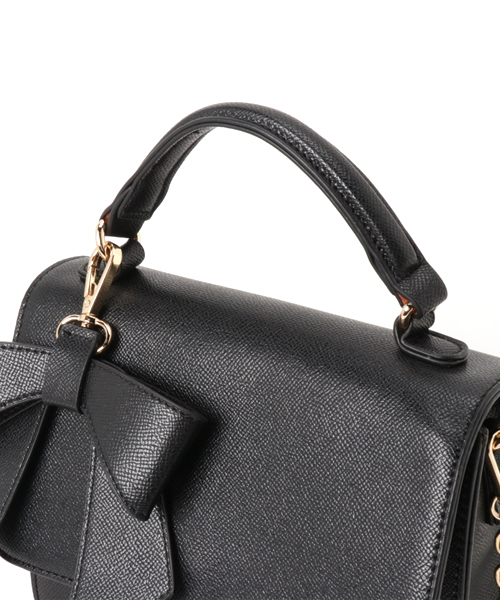 NATURAL BEAUTY BASIC（ナチュラルビューティーベーシック）の「チャームリボンハンドショルダーバッグ（ショルダーバッグ・レディース・ブラック/ベージュ/オレンジ・ﾌﾘ-）」の5枚目の写真