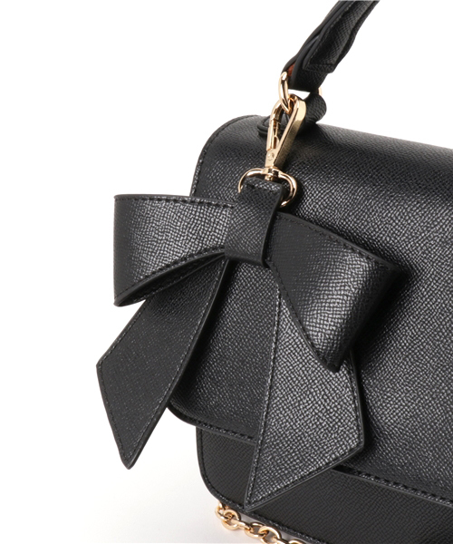 NATURAL BEAUTY BASIC（ナチュラルビューティーベーシック）の「チャームリボンハンドショルダーバッグ（ショルダーバッグ・レディース・ブラック/ベージュ/オレンジ・ﾌﾘ-）」の6枚目の写真