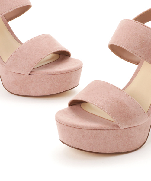 CHARLES & KEITH（チャールズ & キース）の「チャンキープラットフォームサンダル / CHUNKY PLATFORM SANDALS（サンダル・レディース・ブラック/アイボリー/ライトベージュ・24.5cm/24cm/22.5cm/23.5cm/22cm/23cm）」の8枚目の写真