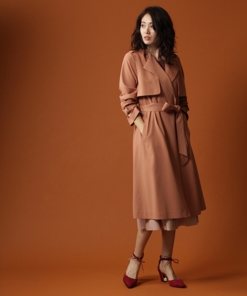 Andemiu（アンデミュウ）の「トロミトレンチコート768895（トレンチコート・レディース・ベージュ/ピンク/グレー・MEDIUM/SMALL）」の5枚目の写真