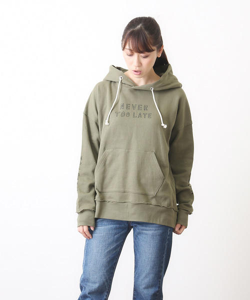 CUBE SUGAR(キューブシュガー)の「裏毛 プルオーバーパーカー(パーカー・レディース・ホワイト/ブラック/トップグレー/カーキ/ネイビー/イエロー・M)」の4枚目の写真