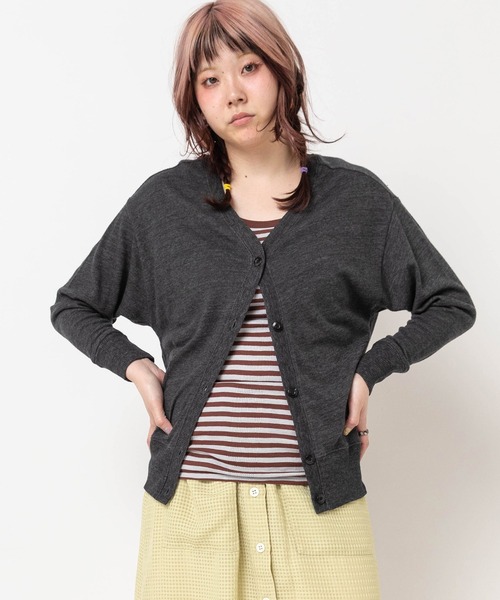 RNA(アールエヌエー)の「M0807 ツイストデザイン カーデ(カーディガン/ボレロ・レディース・チャコールグレー/イエロー/ピンク・MEDIUM)」の7枚目の写真