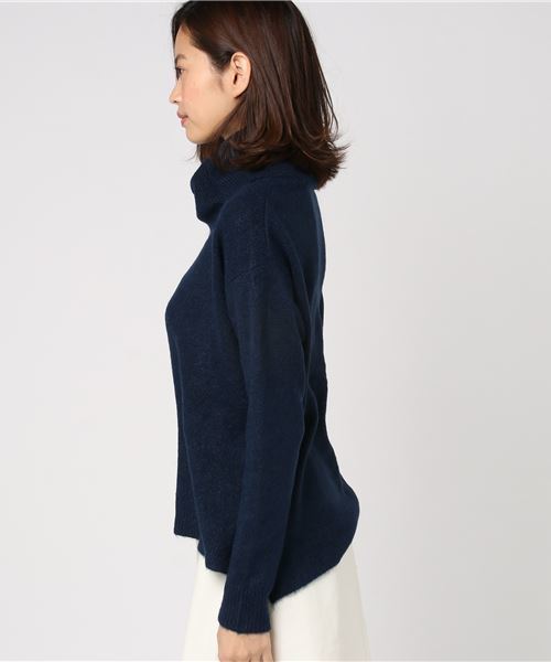 KOBE LETTUCE（コウベレタス）の「ふわもち柔らかニットの質感にやみつき！2WAY☆ヤクウール風オフタートルネックニットトップス/レディースセーター[C2960]神戸レタス（ニット/セーター・レディース・オフホワイト/ベージュ/ピンク/レッド/チャコールグレー/ネイビー/ブラック・FREE）」の8枚目の写真