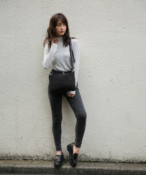 Heather(ヘザー)の「18AW/ヘザーISKOハイウエストスキニー(その他パンツ・レディース・ライトブルー/ブラック/ネイビー/ブラック系その他・SMALL/MEDIUM/X-SMALL/LARGE)」の5枚目の写真