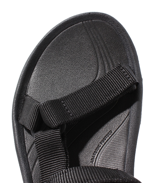 BEAUTY&YOUTH UNITED ARROWS(ビューティーアンドユースユナイテッドアローズ)の「BYBC Teva HURRICANE サンダル(サンダル・レディース・ホワイト/ブラック・6/7)」の6枚目の写真