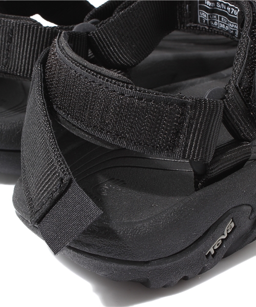BEAUTY&YOUTH UNITED ARROWS(ビューティーアンドユースユナイテッドアローズ)の「BYBC Teva HURRICANE サンダル(サンダル・レディース・ホワイト/ブラック・6/7)」の8枚目の写真