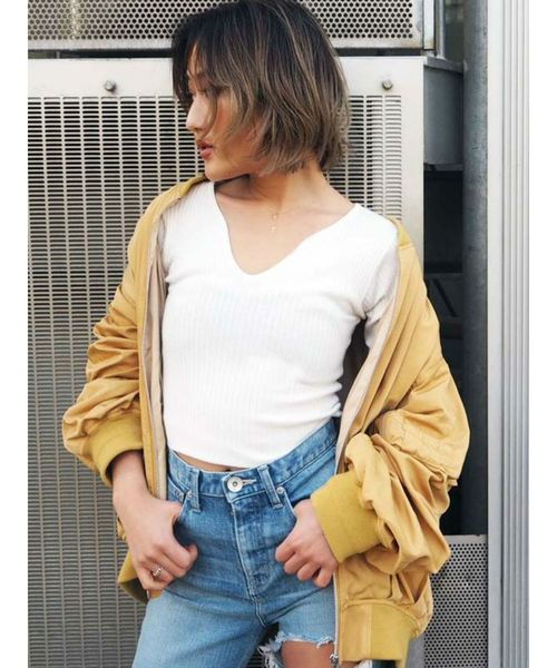 GYDA（ジェイダ）の「デコルテデザインタイトニットTOPS（ニット/セーター・レディース・ブラック/オフホワイト/その他/その他2・FREE）」の2枚目の写真