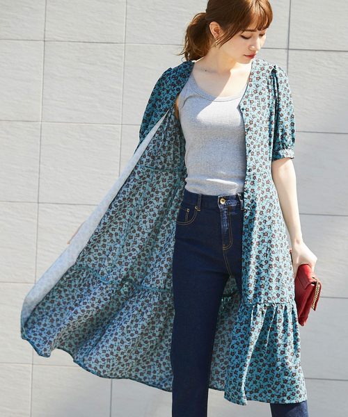 &. NOSTALGIA（アンドドットノスタルジア）の「小花柄VネックガウンOP（ワンピース・レディース・ブラック/ブルー・S/M）」の8枚目の写真