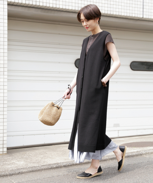 DRESS CAMP】ファーとサテンのタイトスカート