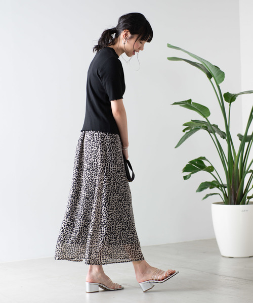 WEGO（ウィゴー）の「WEGO/リブメロウハイネックTシャツ（Tシャツ/カットソー・レディース・ホワイト/ブラック/カーキ/イエロー/オレンジ/ライトブラウン/パープル・FREE）」の13枚目の写真