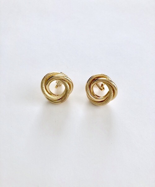 TIMELESS&THREE（タイムレスアンドスリー）の「メタルデザインイヤリング（イヤリング・レディース・A/B/C/D/E/F/G/H/I/J/K/L/M/N/O/P/Q/R/S/T/U/V/W/X/Y/Z・FREE）」の10枚目の写真