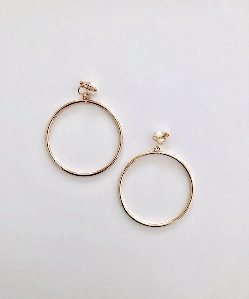 TIMELESS&THREE（タイムレスアンドスリー）の「メタルデザインイヤリング（イヤリング・レディース・A/B/C/D/E/F/G/H/I/J/K/L/M/N/O/P/Q/R/S/T/U/V/W/X/Y/Z・FREE）」の19枚目の写真