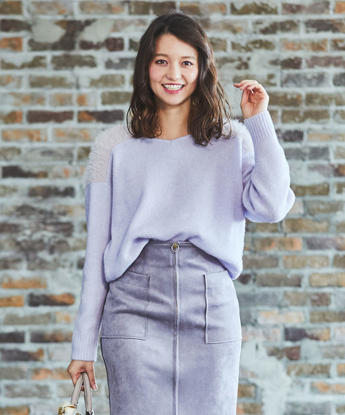 12Twelve Agenda(トゥエルブ アジェンダ)の「Vネックフェザー切替ゆるニットプルオーバー(ニット/セーター・レディース・ライトグレー/ベージュ/ラベンダー・M)」の9枚目の写真