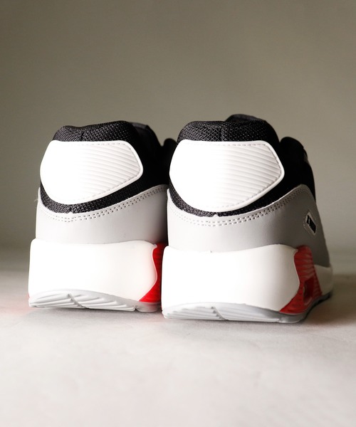 KOM ORIGINAL（ケーオーエム オリジナル）の「【X TOKYO】 メンズカジュアル ハイテクスニーカー（スニーカー・メンズ・ブラック×グリーン/ブラック×レッド・25/25.5/26/26.5/27/28）」の9枚目の写真