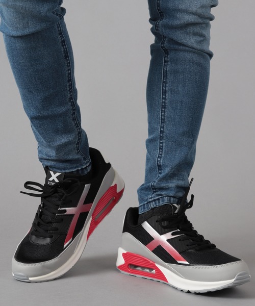 KOM ORIGINAL（ケーオーエム オリジナル）の「【X TOKYO】 メンズカジュアル ハイテクスニーカー（スニーカー・メンズ・ブラック×グリーン/ブラック×レッド・25/25.5/26/26.5/27/28）」の13枚目の写真