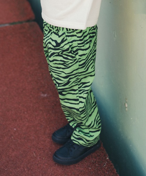 RADCHAP（ラッドチャップ）の「ゼブラ柄ロングパンツ（その他パンツ・キッズ・オフホワイト/ライトグリーン・90cm/110cm/100cm/120cm/130cm/140cm/150cm）」の8枚目の写真