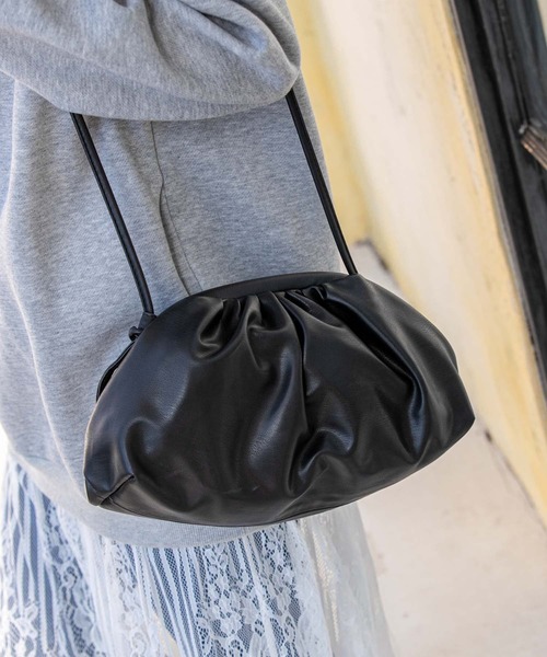 Edit Sheen（エディットシーン）の「ギャザー2wayクラッチ（クラッチバッグ・レディース・ブラック/アイボリー/パイソン・FREE）」の14枚目の写真