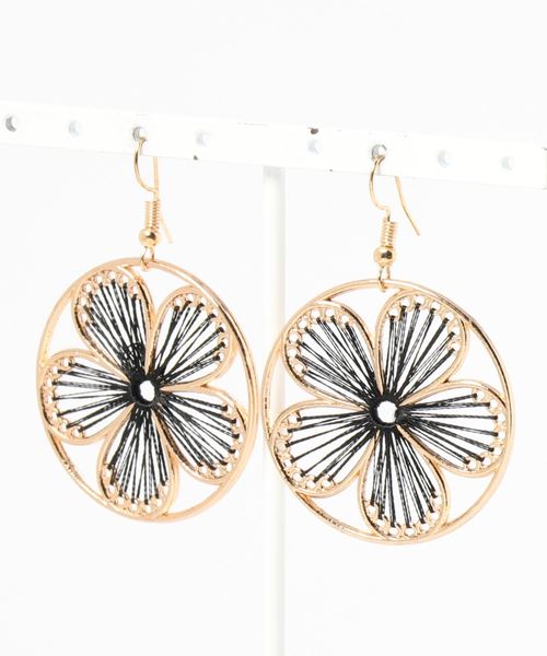 カヤ(カヤ)の「【カヤ】桜挿しピアス(ピアス(両耳用))」|ブラック