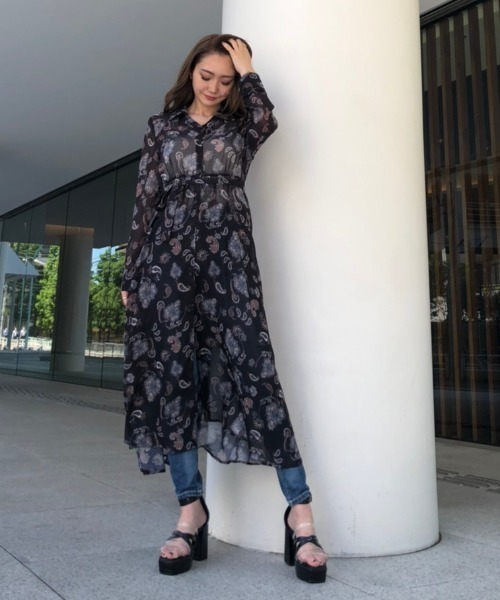 ENVYM（アンビー）の「バックスリット２ｗａｙペイズリーガウン（その他アウター・レディース・ホワイト/ブラック/グリーン・FREE）」の3枚目の写真