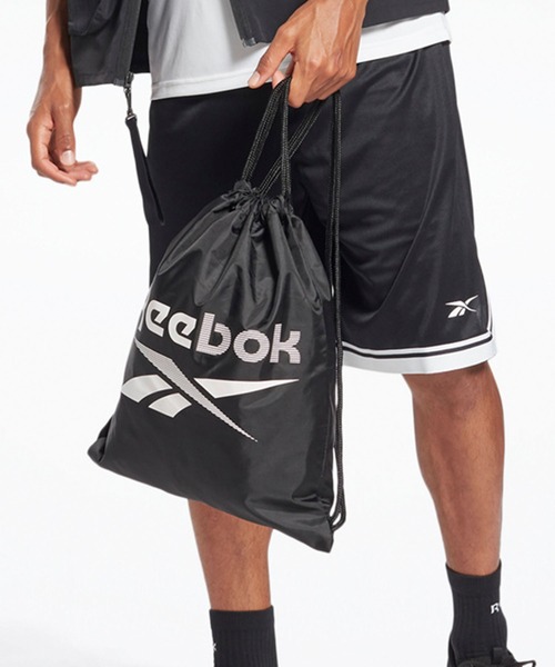 Reebok（リーボック）の「トレーニング エッセンシャルズ ジム サック / Training Essentials Gym Sack（エコバッグ/サブバッグ・メンズ・ブラック/ピンク/ピンク系その他/ブラック×ホワイト/ネイビー/ライトグレー/ブルー・FREE）」の3枚目の写真
