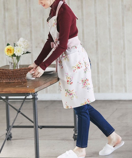 tocco closet（トッコ クローゼット）の「ポケット付き配色フラワー