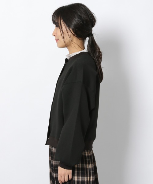 LAKOLE(ラコレ)の「ダンボールボリューミーカーディガン / LAKOLE(カーディガン/ボレロ・レディース・ブラック/オフホワイト/ブラウン系その他・SMALL/MEDIUM)」の11枚目の写真