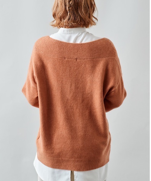 cepo（セポ）の「センターリブゆるＶネックニット（ニット/セーター・レディース・ブラック/オフホワイト/グレー/オレンジ・M）」の14枚目の写真