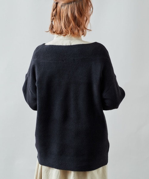 cepo（セポ）の「センターリブゆるＶネックニット（ニット/セーター・レディース・ブラック/オフホワイト/グレー/オレンジ・M）」の17枚目の写真