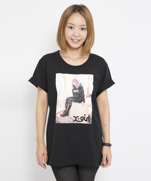 X-girl（エックスガール）の「XgirlｘChadmoore FALL BIG TEE（Tシャツ/カットソー・レディース・ホワイト/ブラック・ONE SIZE）」の2枚目の写真