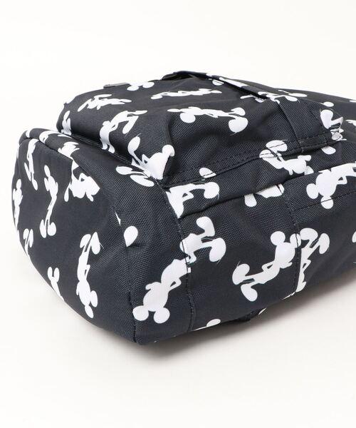 Disney（ディズニー）の「Disney　Kid'sリュック（バックパック/リュック・キッズ・ブラック/レッド/マルチ/ブラック系その他/レッド系その他/ブラック系その他2/ブラック系その他3/ブラック系その他4/レッド系その他2/ブルー/ベージュ/アイボリー/グレー・FREE）」の17枚目の写真