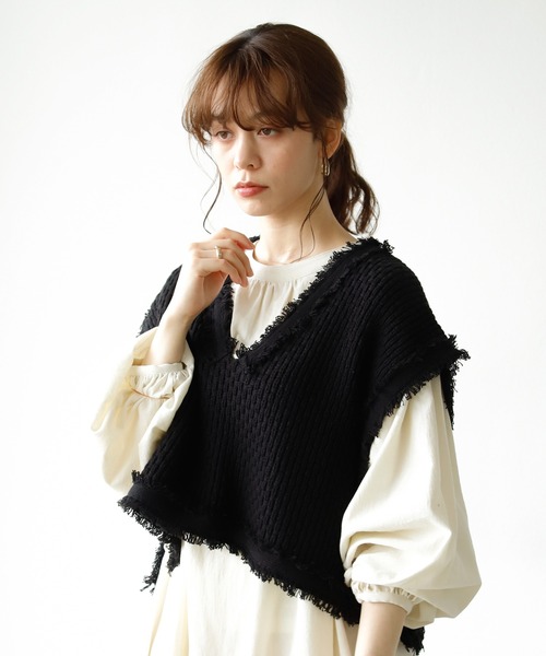 Auntie Rosa Holiday（アンティローザホリデー）の「メキシカンフリンジニットベスト（ベスト・レディース・ブラック/ナチュラル/カーキ/ライトグレー・FREE）」の5枚目の写真