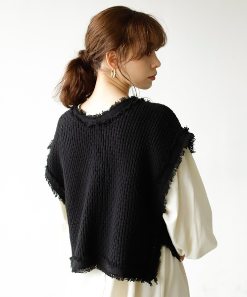 Auntie Rosa Holiday（アンティローザホリデー）の「メキシカンフリンジニットベスト（ベスト・レディース・ブラック/ナチュラル/カーキ/ライトグレー・FREE）」の7枚目の写真