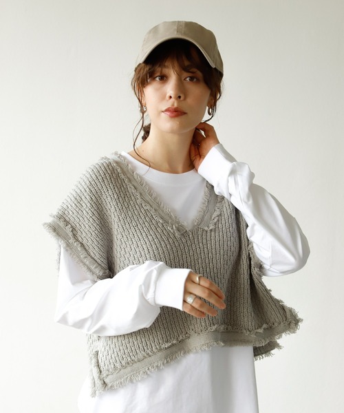 Auntie Rosa Holiday（アンティローザホリデー）の「メキシカンフリンジニットベスト（ベスト・レディース・ブラック/ナチュラル/カーキ/ライトグレー・FREE）」の12枚目の写真