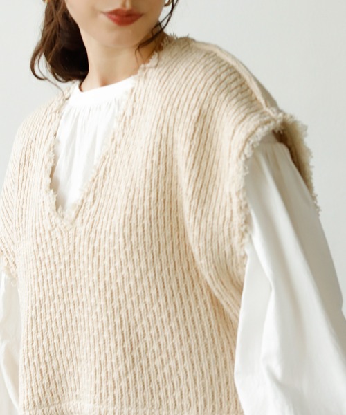 Auntie Rosa Holiday（アンティローザホリデー）の「メキシカンフリンジニットベスト（ベスト・レディース・ブラック/ナチュラル/カーキ/ライトグレー・FREE）」の22枚目の写真