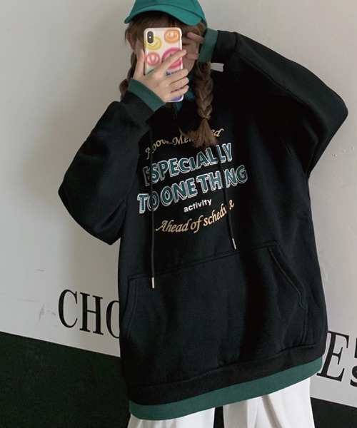 meJane（ミージェーン）の「重ね着風オーバーサイズプルパーカー（パーカー・レディース・ブラック/グレー・FREE）」の12枚目の写真